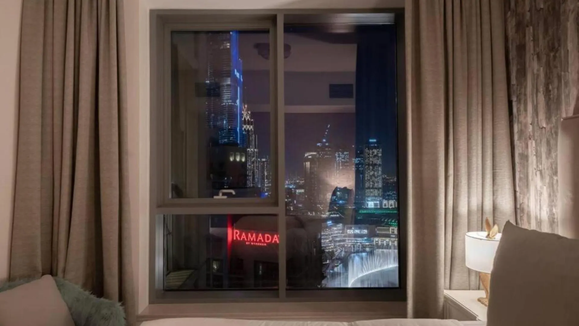 Bellavista - Dazzling High Floor - 2Br - 29 Boulevard - Burj Khalifa & Fountain View Dubai Apartment